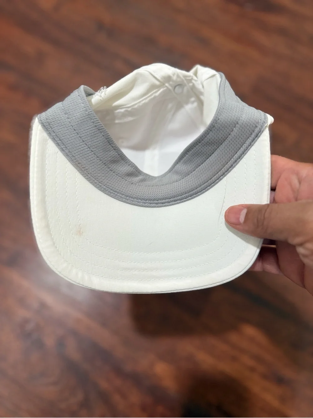 ALO Yoga White Logo Baseball Cap